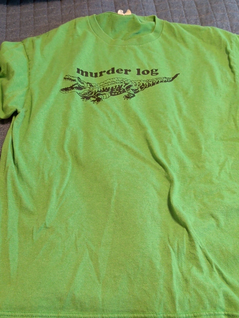 Delta Green T-Shirt with Black Alligator 'murder log' Graphic